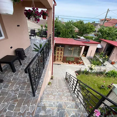 Casa Tomita بيت ضيافة