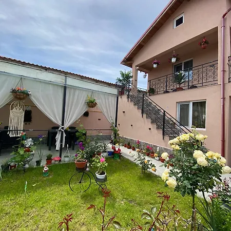 Casa Tomita بيت ضيافة